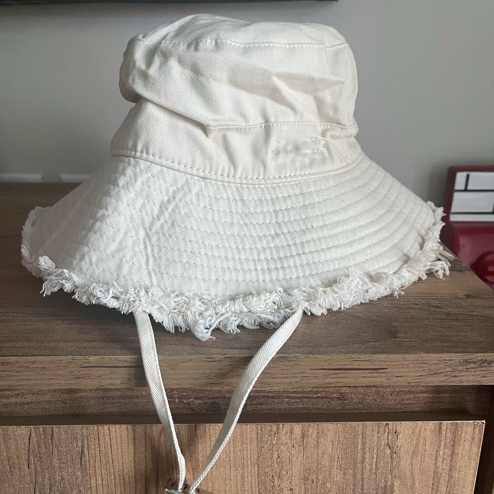 Cream Bucket Hat with Fringe, Jacquemus